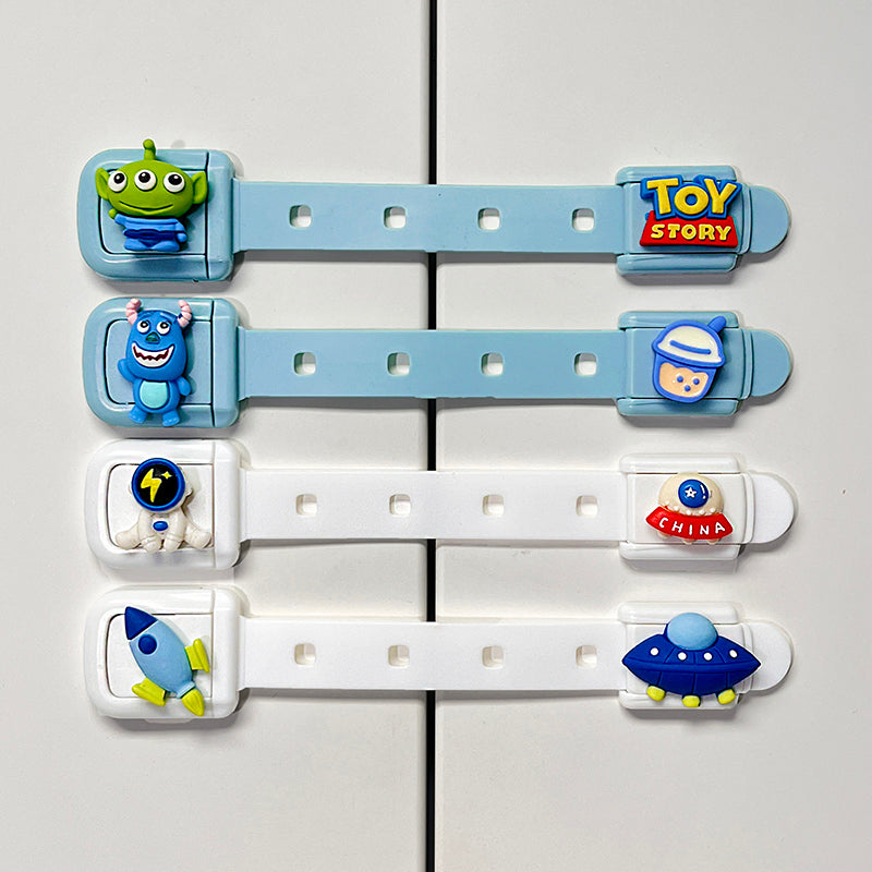 Drawer cabinet door lock